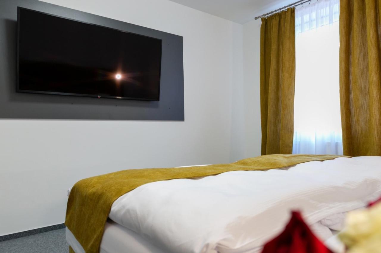Wellness Hotel Edelweiss 利贝雷茨 外观 照片