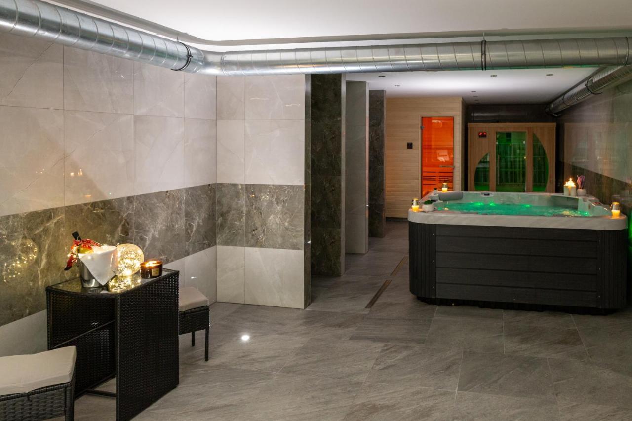 Wellness Hotel Edelweiss 利贝雷茨 外观 照片